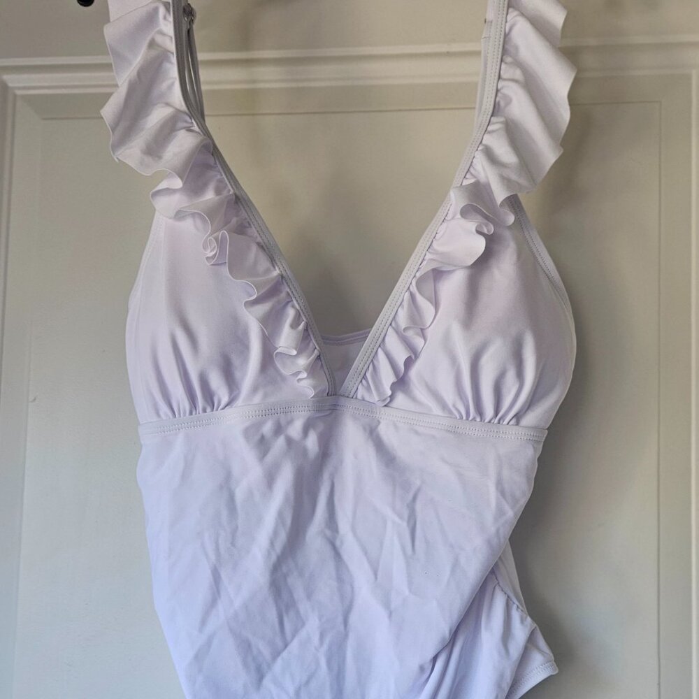 White v-neck OmicGot swim suit